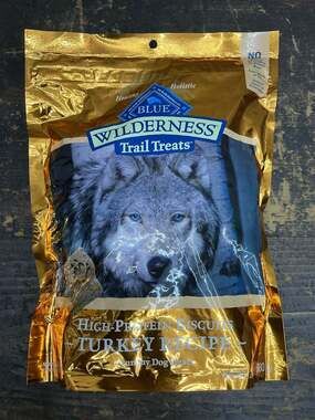Blue Buffalo Wilderness Trail Treats Turkey Recipe High-Protein Dog Treats 24 oz